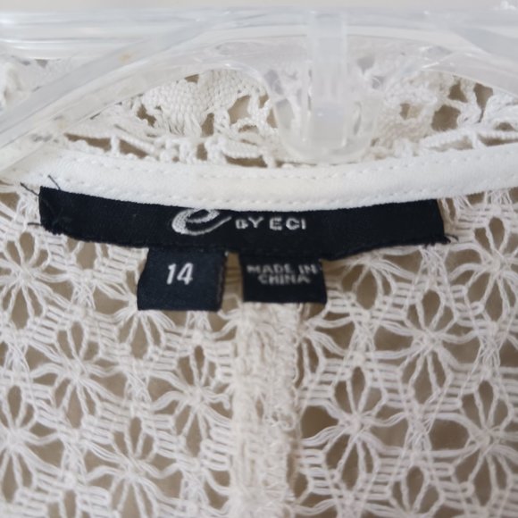 E by ECI| NWT Coastal Beachy Crochet Beaded Sheer Sleeveless Vest Cardigan Sz 14 - Picture 8 of 10